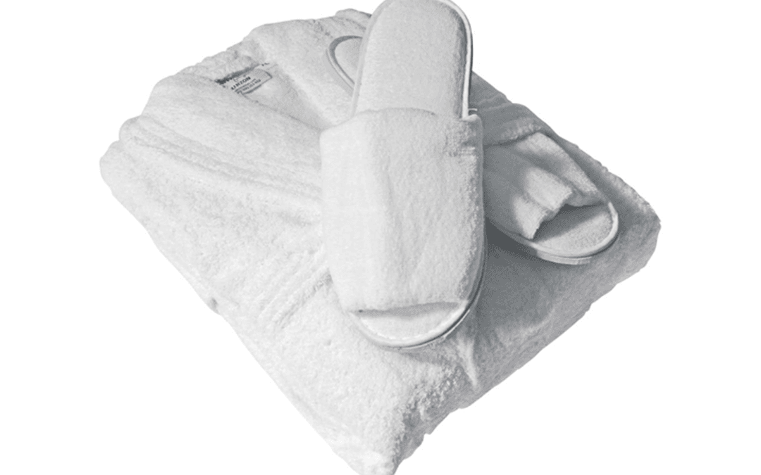 Robe & Slippers (White)